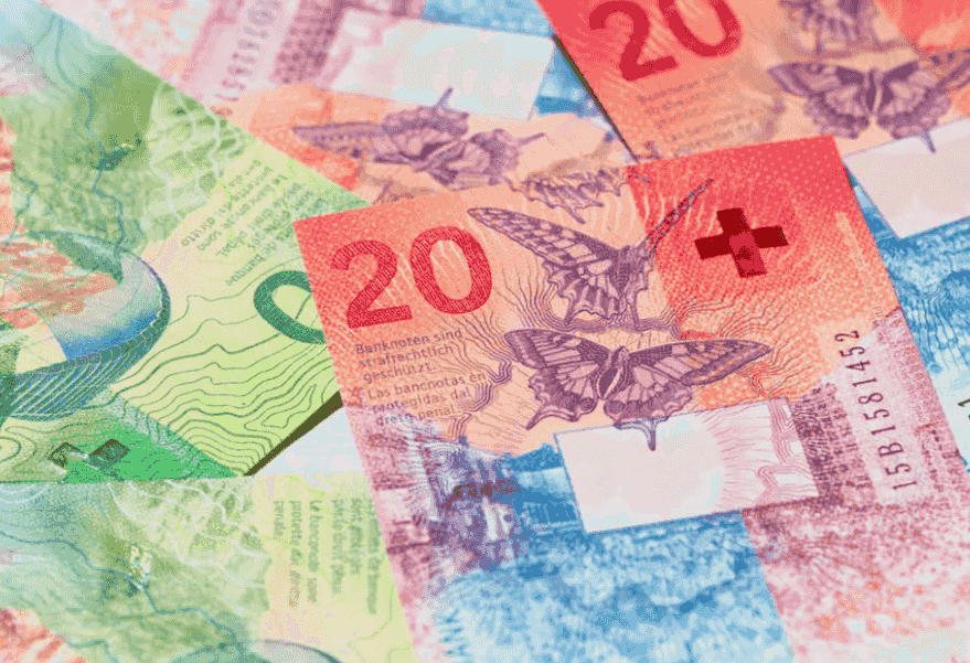 日本汇率与什么挂钩