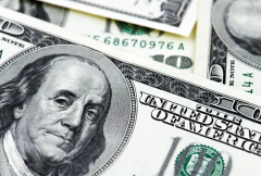 美元兑加元触及六个月高位后或面临回调压力