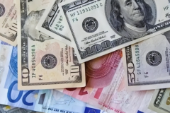 美元展望：权衡美联储前景与政治动态，